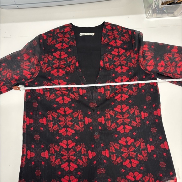 Alice + Olivia Floral Cassandra Blouse - Picture 4 of 8